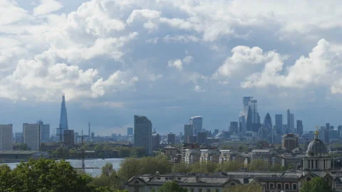 Fluffy clouds over the central London in the summer. Stock Footage 235727989