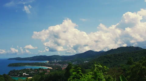 Fluffy Clouds Time Lapse over 3 Beaches Stock-Footage 56468251