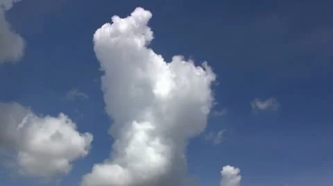 Fluffy clouds (timelapse) Stock Footage 11368169