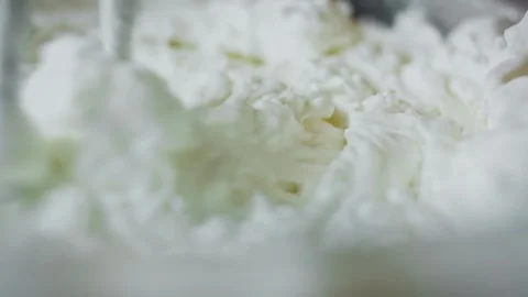 Fluffy white cream texture captured in an extreme close-up, 4K Vidéo 341119290