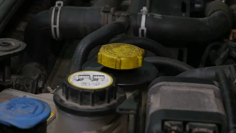 Fluid in the power steering Stock Footage 87546404