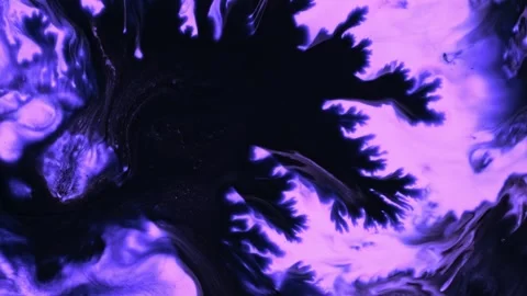 Fluidic Harmony. Ever-changing interplay of lilac and black pigments in a Stock Footage 252341501