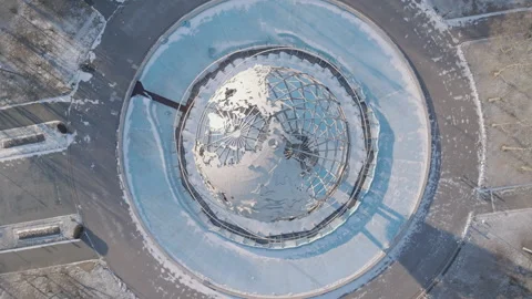Flushing Meadows Corona Park on a winter morning Vídeos de archivo 302656693