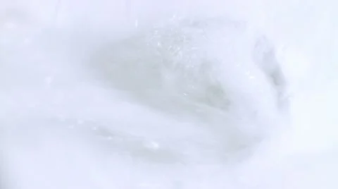 Flushing a toilet Vídeo Stock 11046350