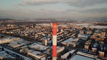 Fly by chimney in winter 스톡 동영상 85951591