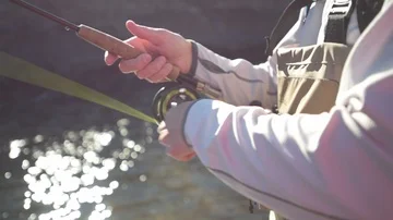 Fly fishing on the river 5 库存影片 86047321
