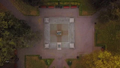 Fly up from the monument. The drone, flies up. Stock Footage 148473518