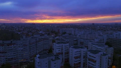 Fly over Bucharest City at night sunset with traffic on main boulevard. Stock-Footage 257295179