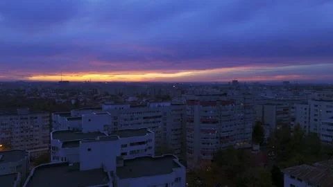 Fly over Bucharest City at night sunset with traffic on main boulevard. Stock-Footage 257295765