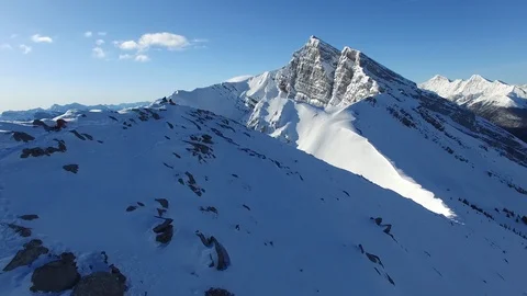 Fly Over Ha Ling Peak Vídeo Stock 89246246