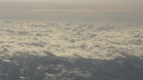Fly Over Mountain Clouds 2 Stockbeeldmateriaal 11330848