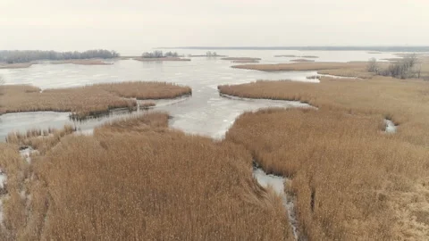 Fly Over Winter Lake Or River With Ice Floes. 4K Aerial. 스톡 동영상 101809232