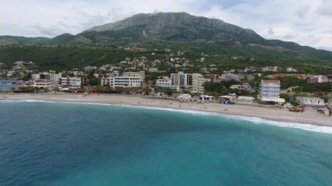 Fly from the sea Video stock 76525277