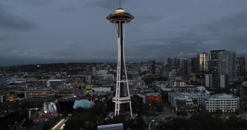 Fly up on Seattle space needle Stock Footage 219084125
