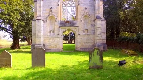 Fly Through Roman Door 動画素材 102054733