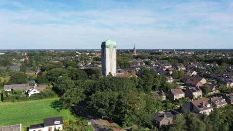 Fly by of a water tower Video stock 300026095