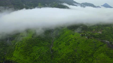 Flying Above the clouds Video stock 156484708