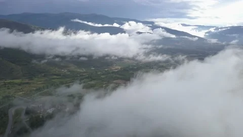 Flying above the clouds, in the Pacentro plain, Abruzzo, Italy Video stock 133648372