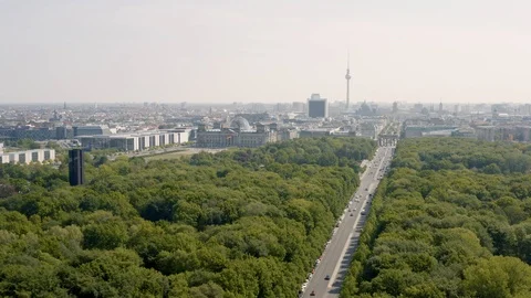 Flying above Tiergarten Video stock 108669899
