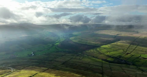Flying above a valley in Yorkshire Dales Stock-Footage 330136675