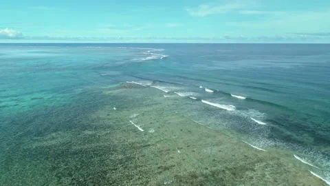 Flying along barrier reef Stock Footage 148152065