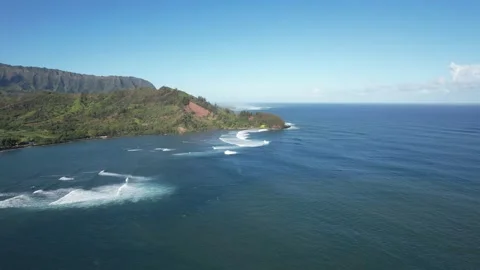 Flying along Hawaii coastline Video stock 165942853