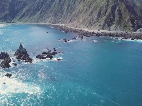 Flying along Red Rocks Coast Towards Wellington Cliffs. Video stock 80935372