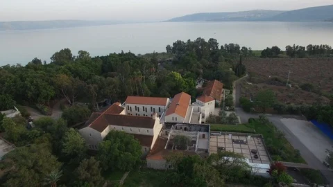 Flying around the Church of Multiplication complex at Tabgha. DJI-0170-09 Vídeo Stock 124400528