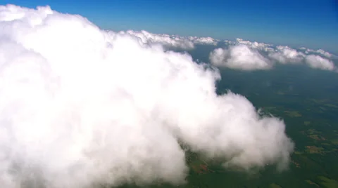 Flying Around Clouds Vídeos de archivo 30807633
