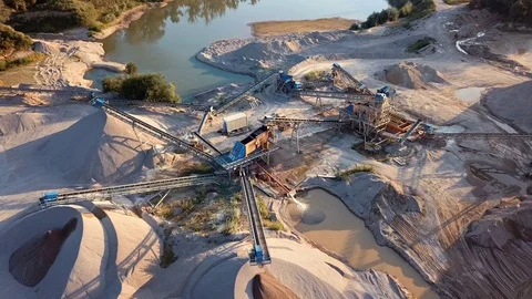 Flying around of crushed stone quarry machine Video stock 80156465