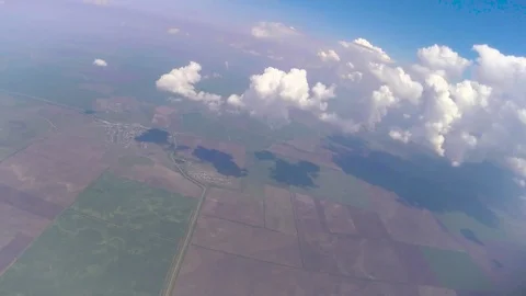 Flying around Cumulus clouds Video stock 76698671