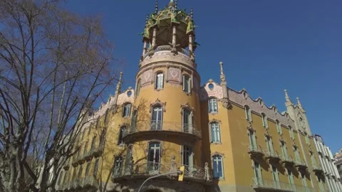Flying around the streets of Barcelona Stock Footage 302391815