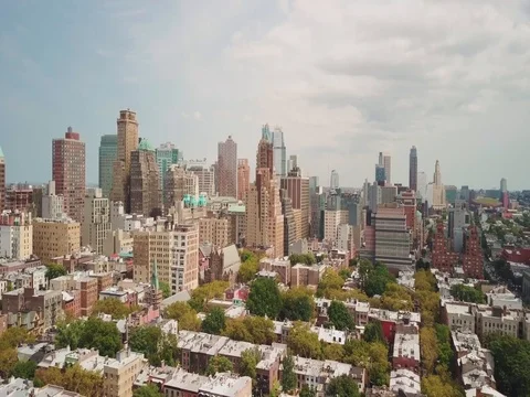 Flying away from downtown brooklyn Vidéo 79377719
