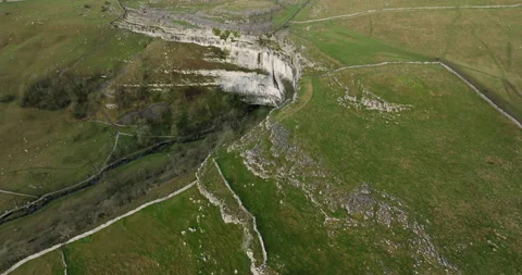 Flying away from Malham cove Video stock 327429227