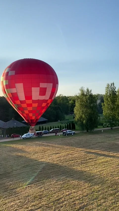 Flying balloon Stock Footage 161980936