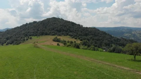 Flying in Beskid Sadecki in pass between Piwniczna and Lomnica Stock Footage 139734135