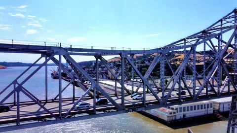 Flying Between Bridges 스톡 동영상 231832544