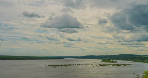 Flying cumulus clouds, beautiful clouds time lapse, video loop, 4k Stock Footage 110998604