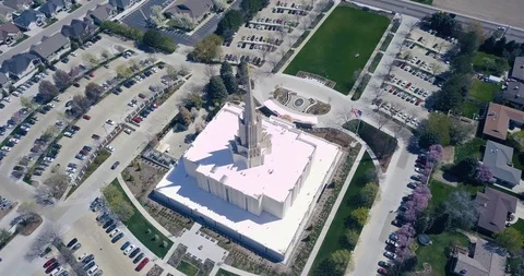Flying DJI Mavic Pro in Salt Lake City, Utah Stock Footage 106645751