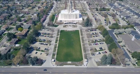 Flying DJI Mavic Pro in Salt Lake City, Utah Stock Footage 106645831
