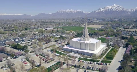 Flying DJI Mavic Pro in Salt Lake City, Utah Stock Footage 106645848