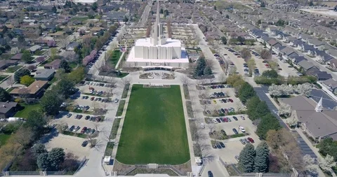 Flying DJI Mavic Pro in Salt Lake City, Utah Stock Footage 106645884