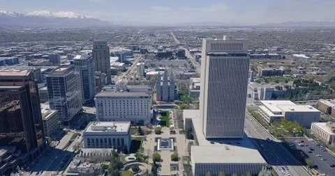 Flying DJI Mavic Pro in Salt Lake City, Utah Stock Footage 106667571