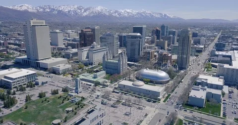 Flying DJI Mavic Pro in Salt Lake City, Utah Stock Footage 106667763
