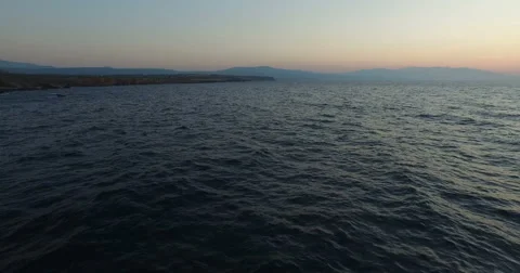 Flying to horizon. Video stock 60707529