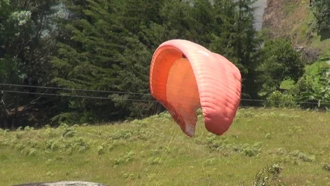Flying kite falling down Vídeos de archivo 105192550