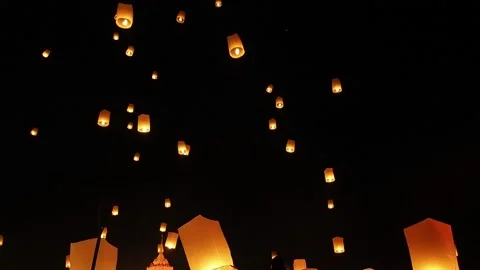 Flying lanterns, floating lanterns Loy Krathong Festival in Chiang Mai Thailand. Stock Footage 138708162