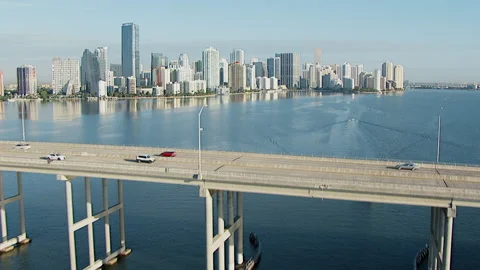 Flying low over bridge toward Miami 動画素材 136198540