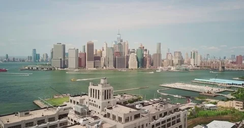 Flying into manhattan Vidéo 79377746