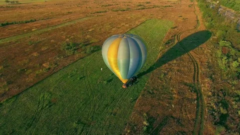 Flying over the balloon Vidéo 98704347